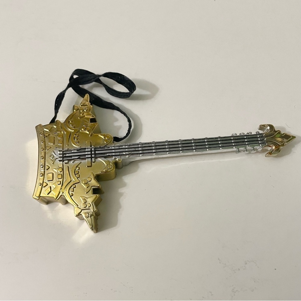 Bratz Really Rock Yasmin Pop Princess Doll Guitar Musical Instrument Accessory